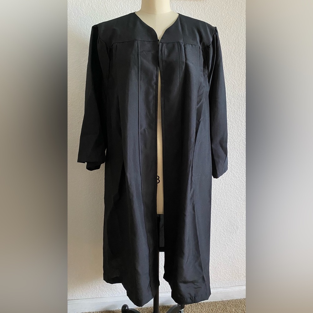 Graduation gown